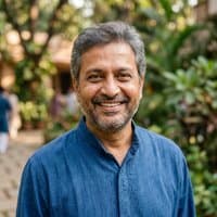 Traveler review by Manoj & Sunita Joshi